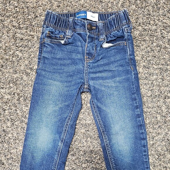 Old Navy Toddler Skinny 4t - Picture 1 of 4